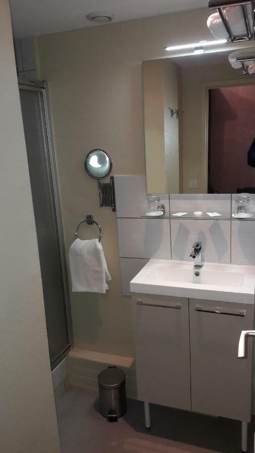Logis Hotel Le Cor D'Argent エクステリア 写真