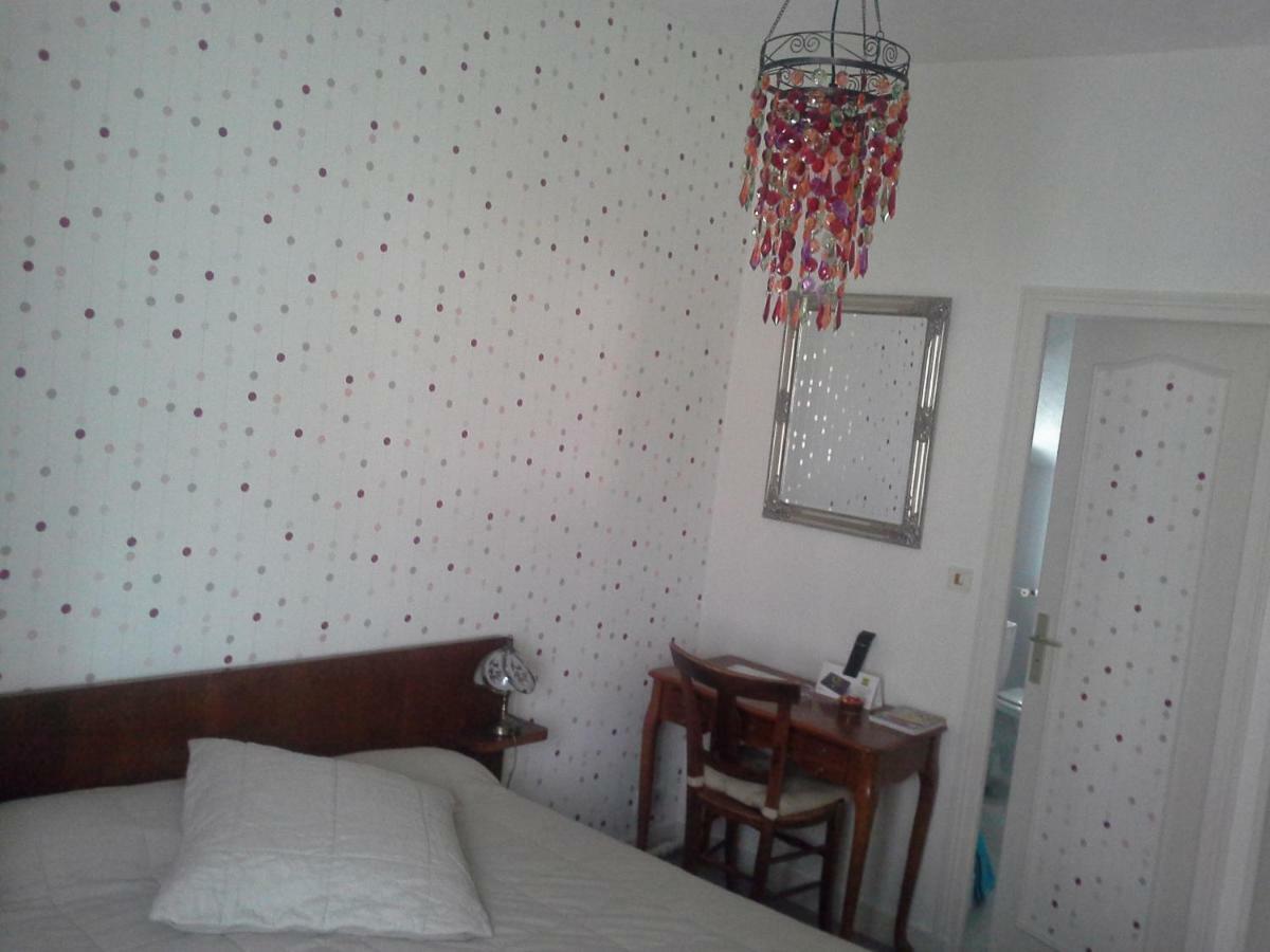 Logis Hotel Le Cor D'Argent エクステリア 写真